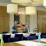 Hotel Western Grand Winston 4*