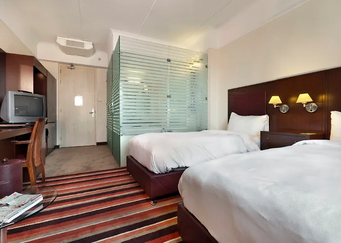 Hotel Western Grand Winston 4*