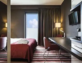 Hotel Western Grand Winston 4*