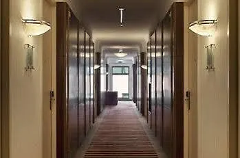 Western Grand Winston Отель 4*