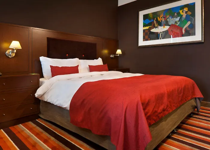 Western Grand Winston Hotel 4*